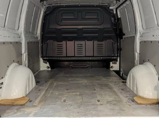 Alquiler furgoneta mercedes vito L3H1