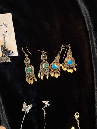 Oportunidad!!Lote bisutería: piedras, plata y más.