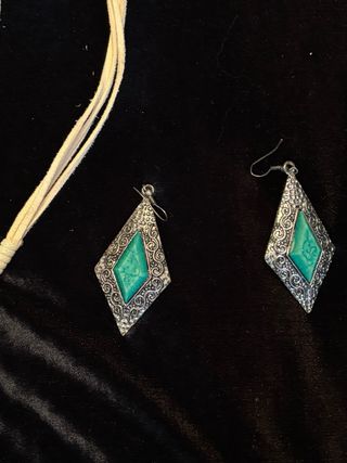 Oportunidad!!Lote bisutería: piedras, plata y más.