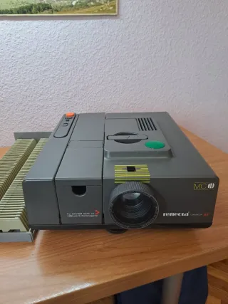 Proyector de diapositivas reflecta Diamator AF