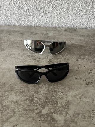 Gafas de festival plateadas y negras
