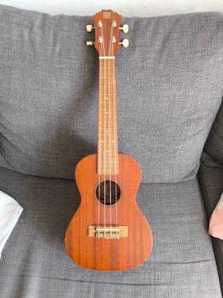 Ukelele de madera
