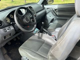 Toyota RAV4 1.8   4x2  2002