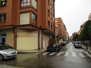 Local comercial en venta en La Calzada en Gijón