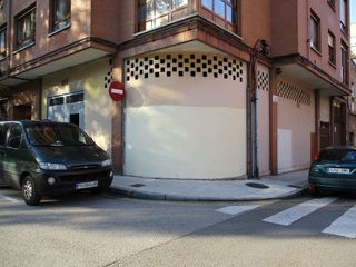 Local comercial en venta en La Calzada en Gijón
