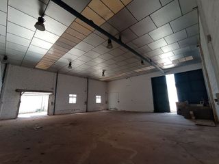 Nave industrial en venta en Zona de la Vega en Antequera