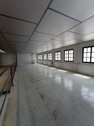 Nave industrial en venta en Zona de la Vega en Antequera