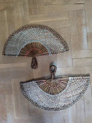 2 ventagli decorativi in tessuto