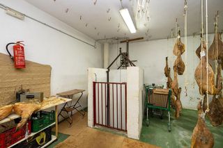 Edificio en venta en Illora