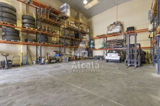 Nave industrial en venta en Reyes Católicos en Alcalá de Henares