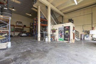 Nave industrial en venta en Reyes Católicos en Alcalá de Henares