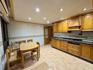 Piso en venta en Carolinas Altas en Alicante