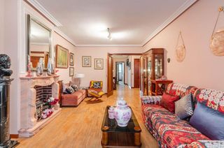 Piso en venta en La Villa - Bazuelo en Mieres