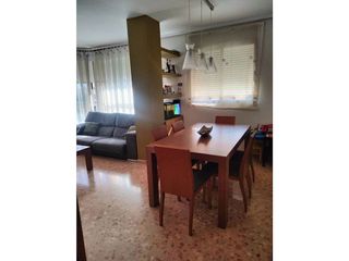 Piso en venta en Zona Piscinas en Burriana