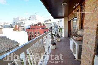 Piso en venta en Mercado en Alicante