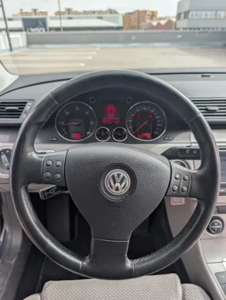 Volkswagen Passat 2.0 TDi BKP ETIQUETA B