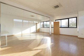 Nave industrial en venta en La Garena en Alcalá de Henares