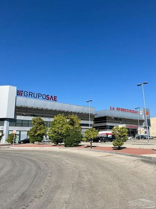 Local comercial en venta en Lucena