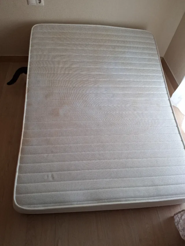 URGE !!!VENTA COLCHÓN VISCO DE 135X180.