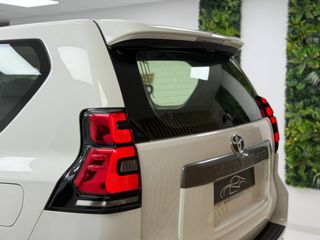 TOYOTA Land Cruiser D-4D GX desde 569€/mes*