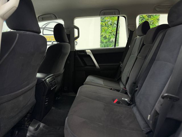 TOYOTA Land Cruiser D-4D GX desde 569€/mes*