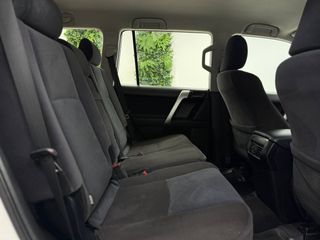 TOYOTA Land Cruiser D-4D GX desde 569€/mes*