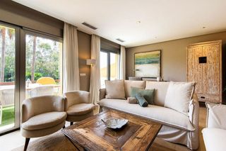 Casa adosada en alquiler en Lomas de Marbella Club - Puente Romano en Marbella