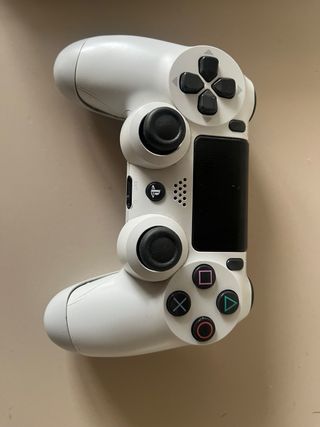 PS4 Pro + Cuenta Fortnite