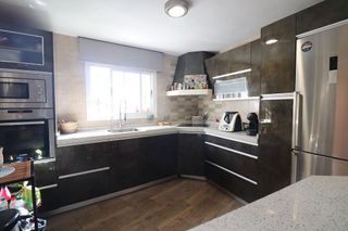 Casa adosada en venta en Las Cancelas - Valdeolletas en Marbella