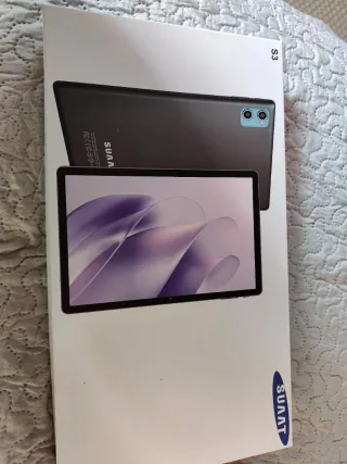 Tablet  suaat Negra con Funda, Teclado y Ratón