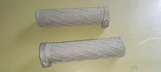 Sella bici e manopole look on