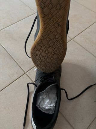 Scarpe calcio indoor KIPSTA nere