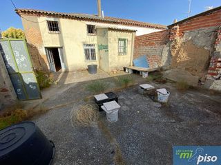 Casa adosada en venta en Rueda