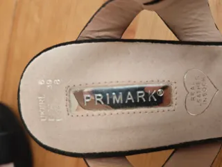 Sandalias de tacón negras