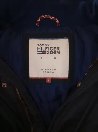 Abrigo Tommy Hilfiger Azul.