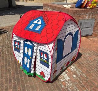 Casita de juguete infantil