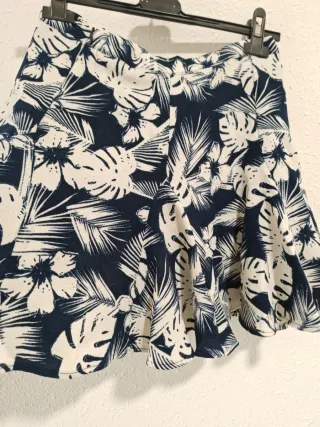 Falda mini Pull and Bear Estampada Talla M