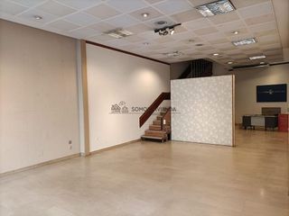 Local comercial en alquiler en Centro en Ourense