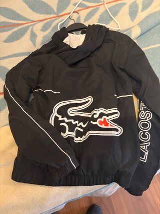 Conjunto Lacoste negro Talla S usado una vez