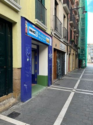 Local comercial en alquiler en Casco Antiguo en Pamplona