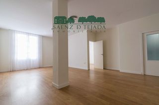 Piso en alquiler en Arenal en Sevilla