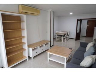 Piso en alquiler en Poligono Sur - La Oliva - Letanías en Sevilla