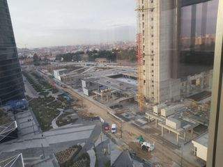 Oficina en alquiler en La Paz en Madrid