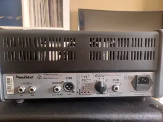 Cabezal y Pantalla Hughes & Kettner a válvulas