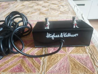 Cabezal y Pantalla Hughes & Kettner a válvulas