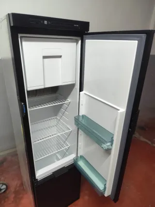 Frigorífico Trivalente Thetford N3141
