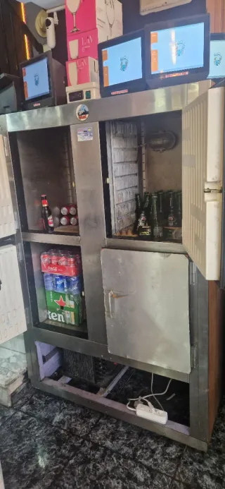 Nevera Enfriador 4 Puertas