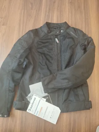 Cazadora Moto Bering Mujer Negra Nueva