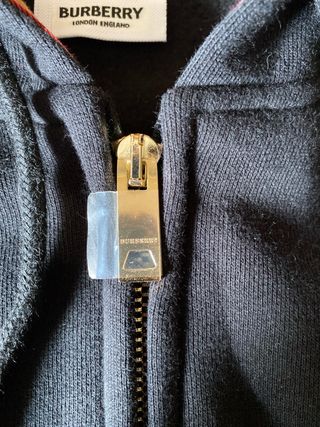 Sudadera Burberry Negra con Capucha