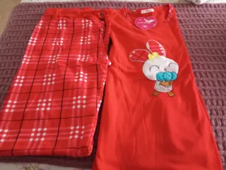 Pijama infantil conejo rojo